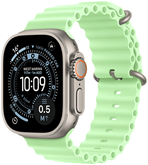 Apple Watch Ultra 3, prírodná farba, titánový kryt, ciferník Orientácia, komplikácie: UV index, aktivita, satelit, kompas, vonkajšia pravá strana, Digital Crown, mikrofón, bočné tlačidlo, oceánsky remienok, neónová zelená farba